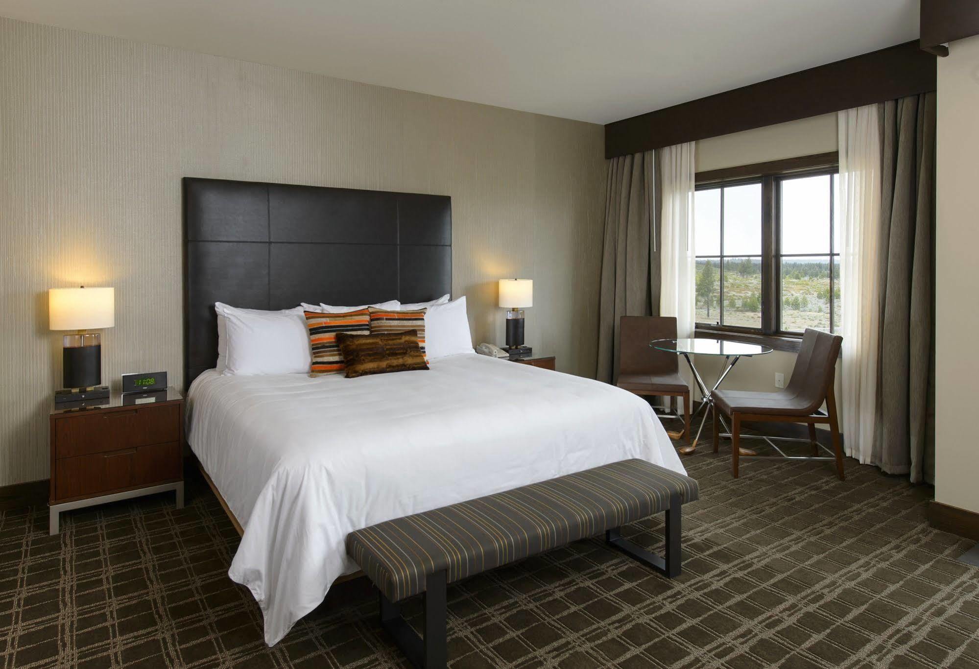 Tetherow Hotel Deschutes River Woods Eksteriør bilde