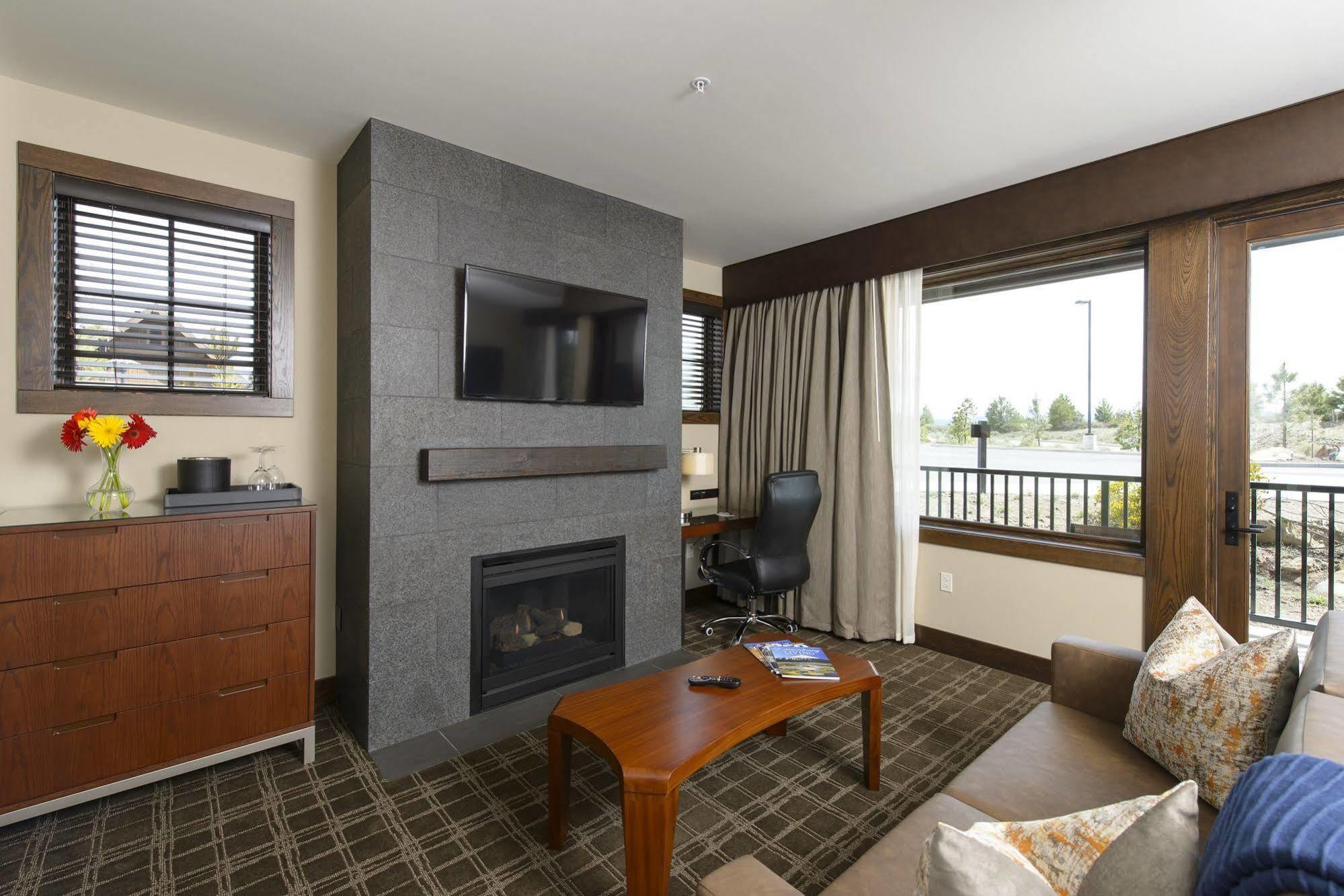 Tetherow Hotel Deschutes River Woods Eksteriør bilde
